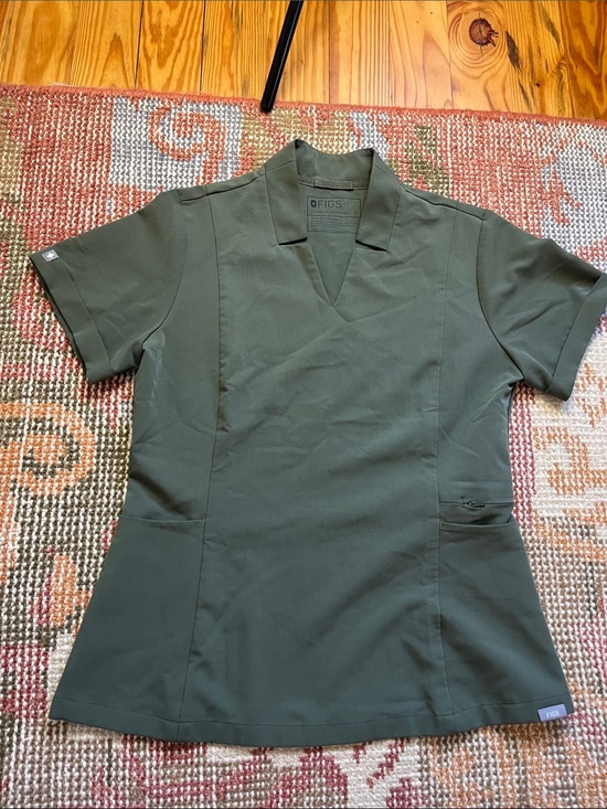 Figs Tops - FIGS Inala Slim Scrub Top Green Size S